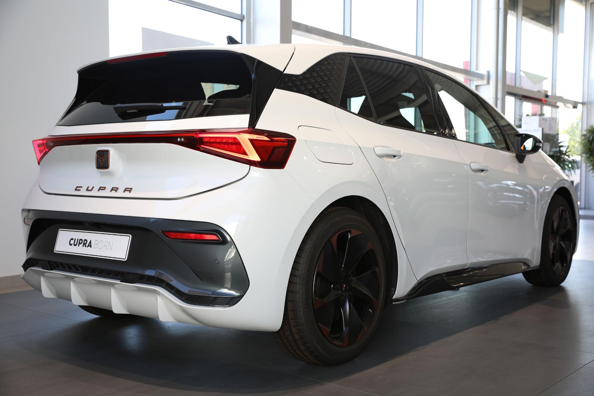 Cupra Born